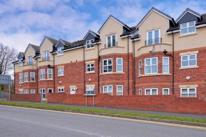 Modern 2 Bed Apartment With Free Parking And Netflix Dawley Exterior photo